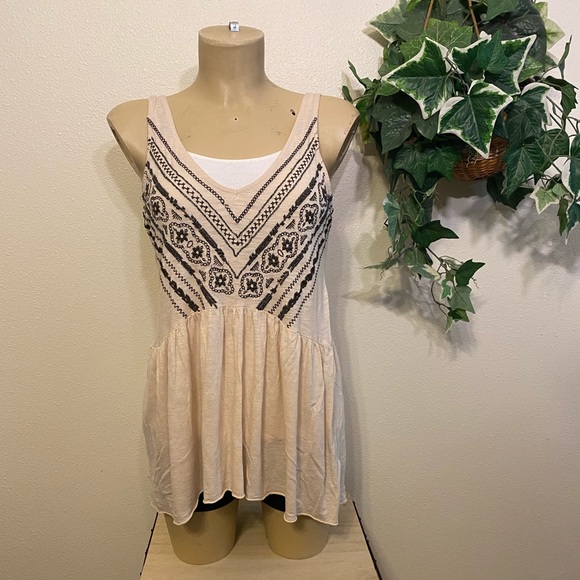 Ecote Tops - Ecote tunic tank w/ open back